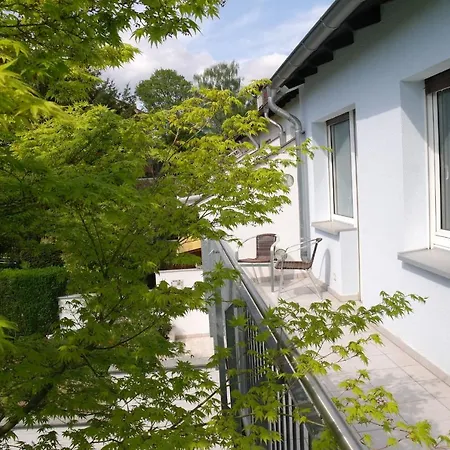 Gemuetliches Reihenhaus In Der Thermalstadt Tatil Evi
